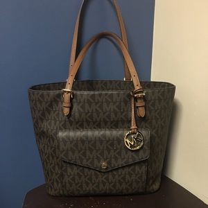 Michael Kors tote